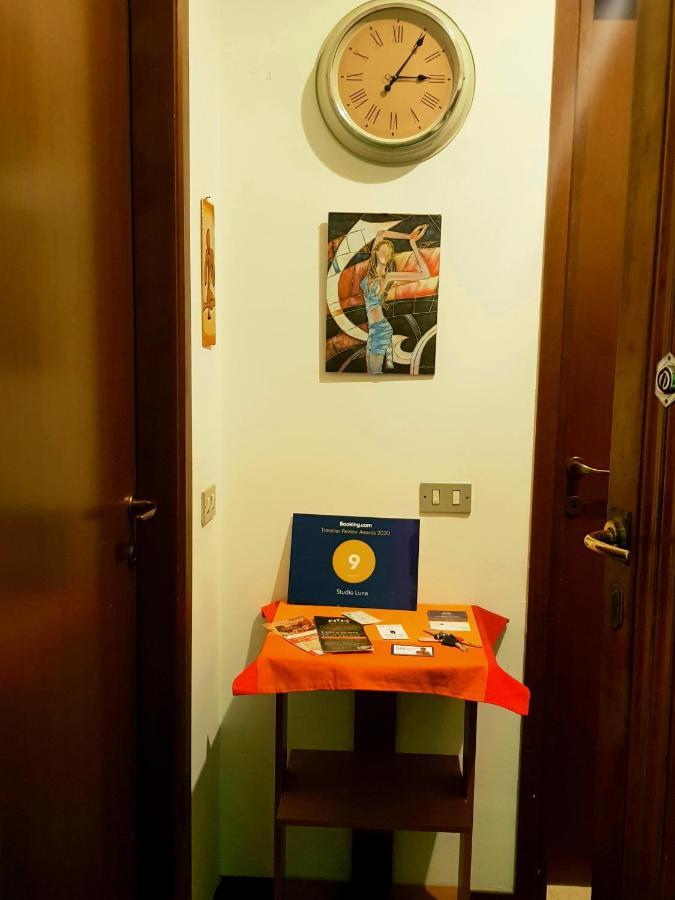 Studio Luna Apartment Milano Esterno foto